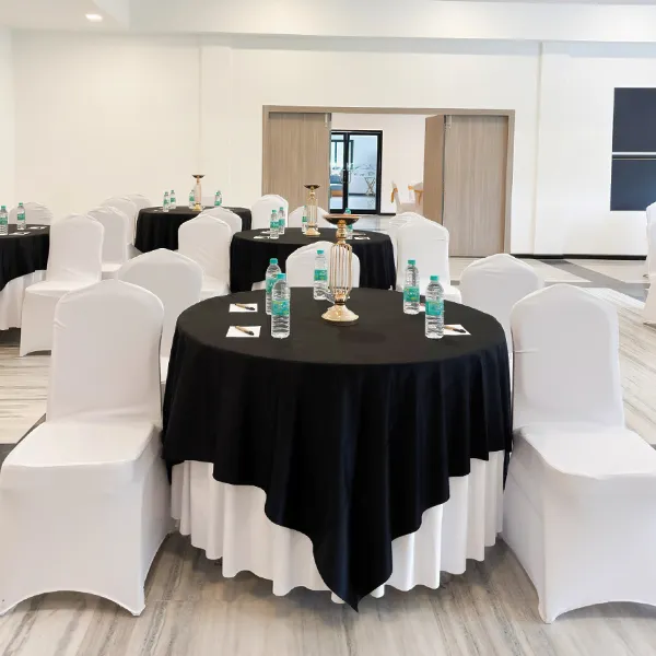 new-elegant-banquet-hall-for-images-four